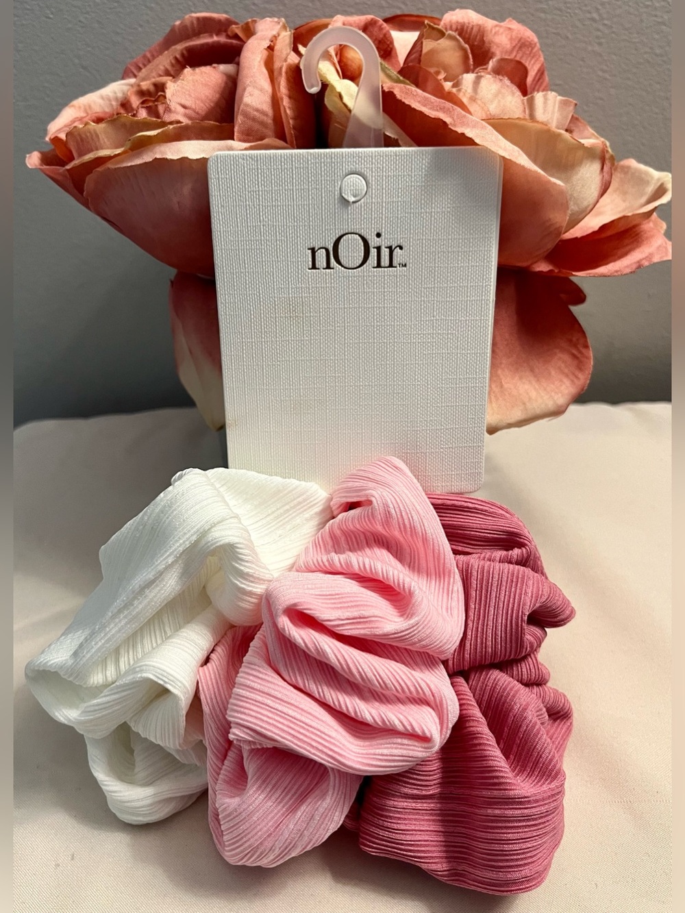 nOir Jewelry Gold Glitter Cherry Bag Charm/Keychain-nOir Pink & White Scrunchies - Picture 6 of 7